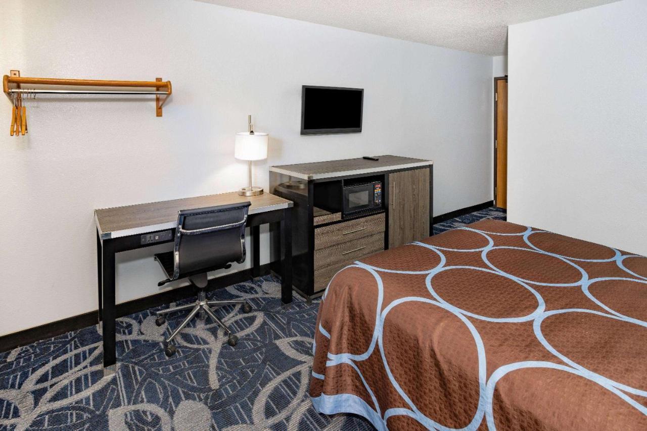 Super 8 By Wyndham Johnstown/Gloversville מראה חיצוני תמונה