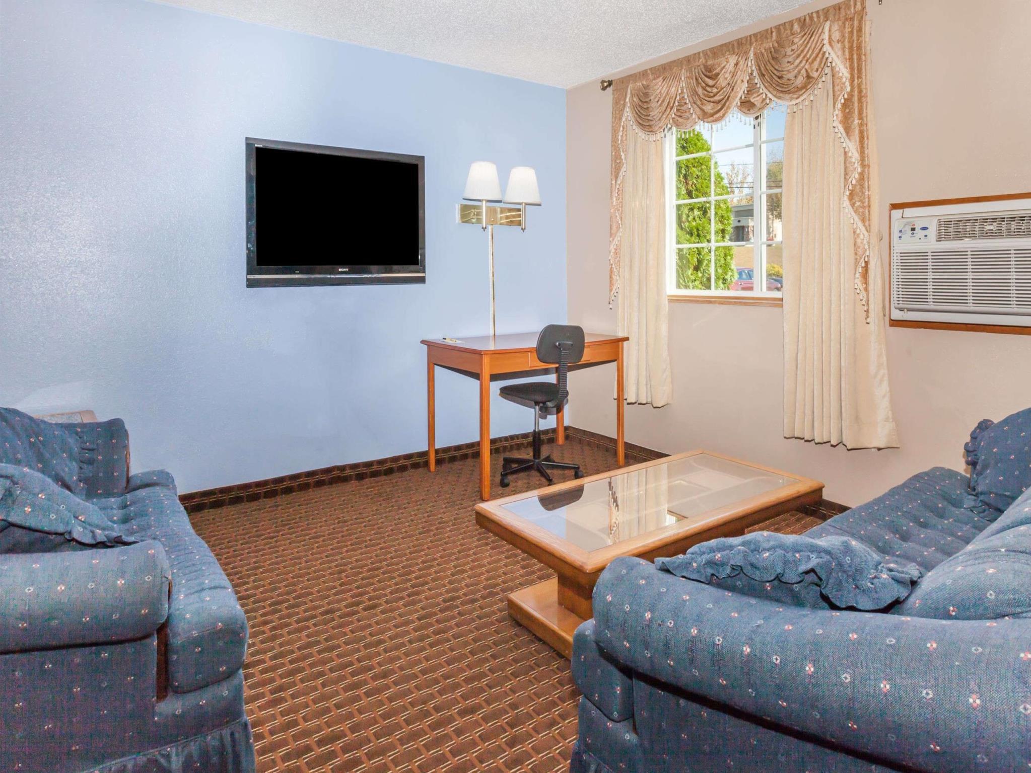 Super 8 By Wyndham Johnstown/Gloversville מראה חיצוני תמונה